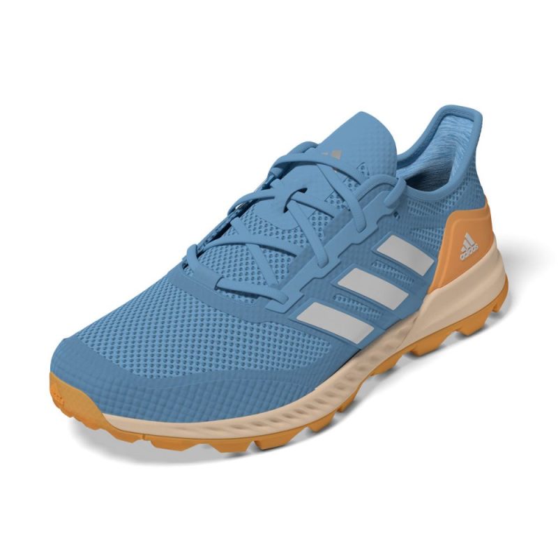 IH0659 10 FOOTWEAR 3D Rendering SideLateralLeftView white